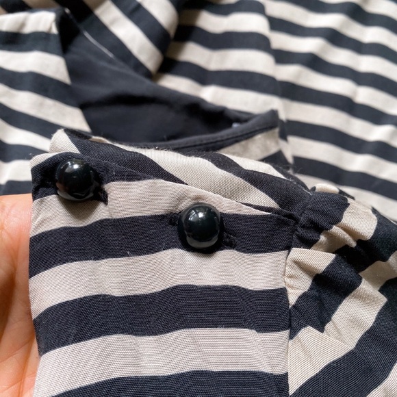 ☑️ BE BEAU BLACK TAN STRIPE LONG SLEEVE LOOSE DRESS! - Picture 6 of 9